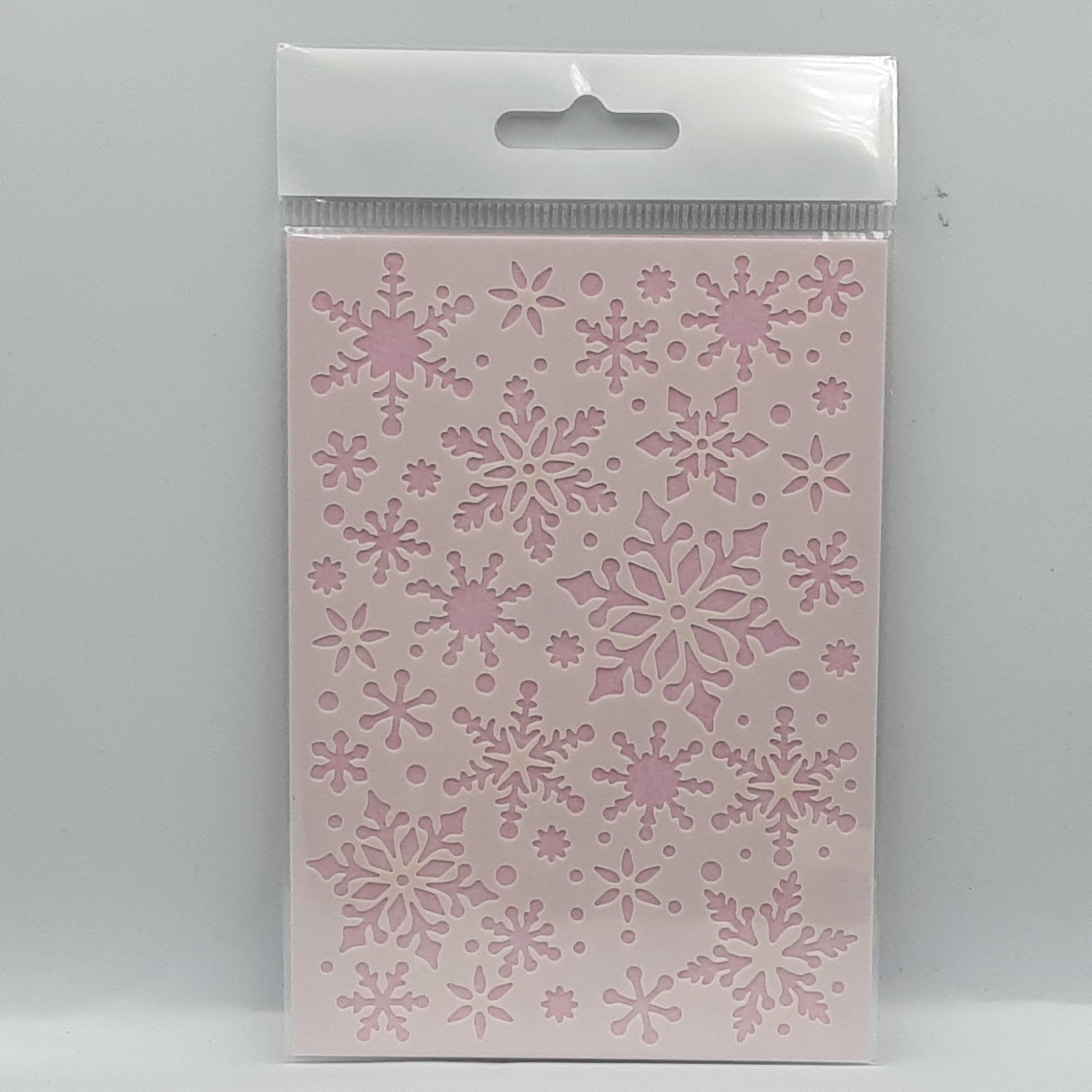 Stencil sparks wreath A6