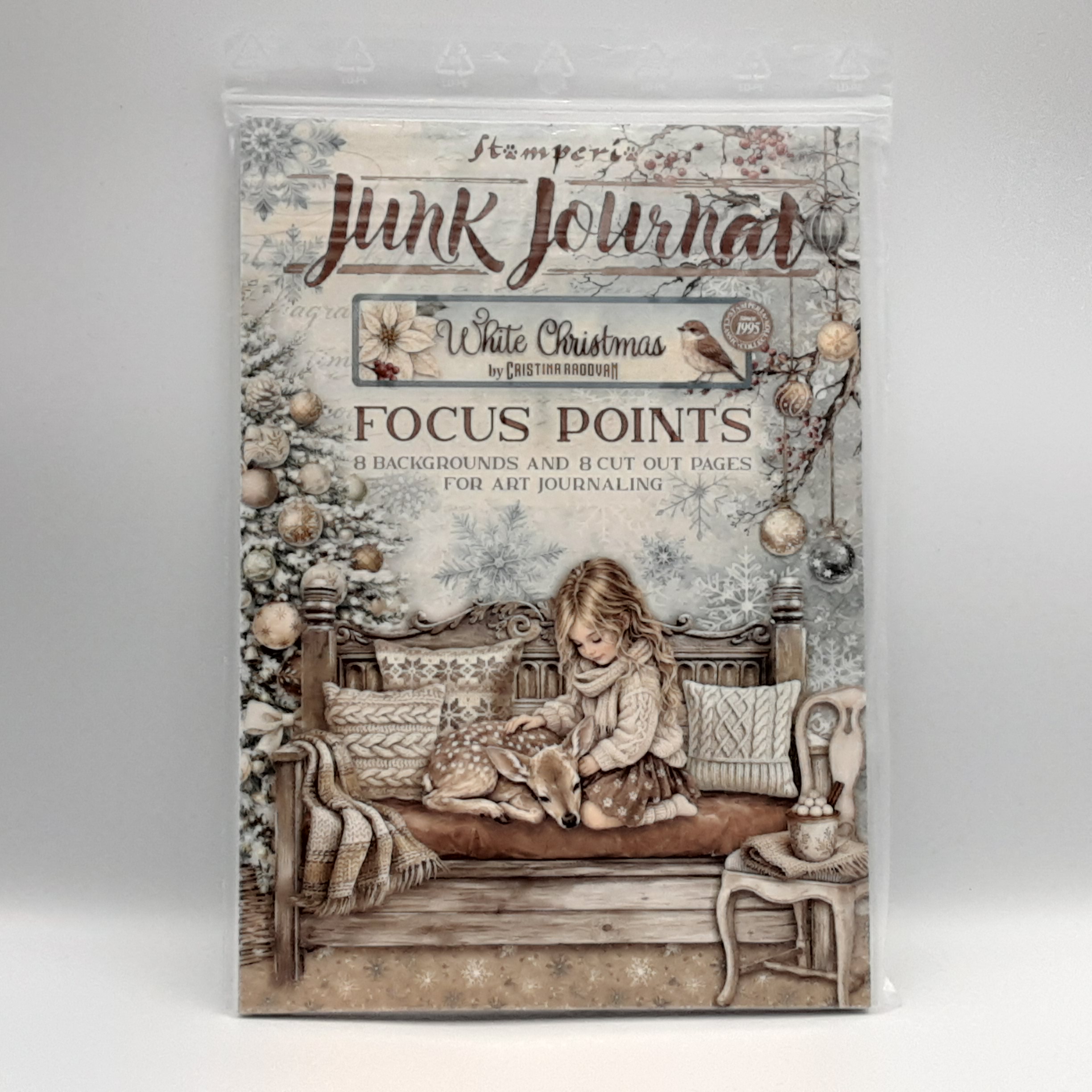 Junk journal focus points white christmas